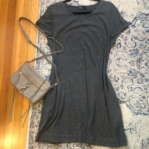 Gap Tee-shirt dress. With pockets!!
